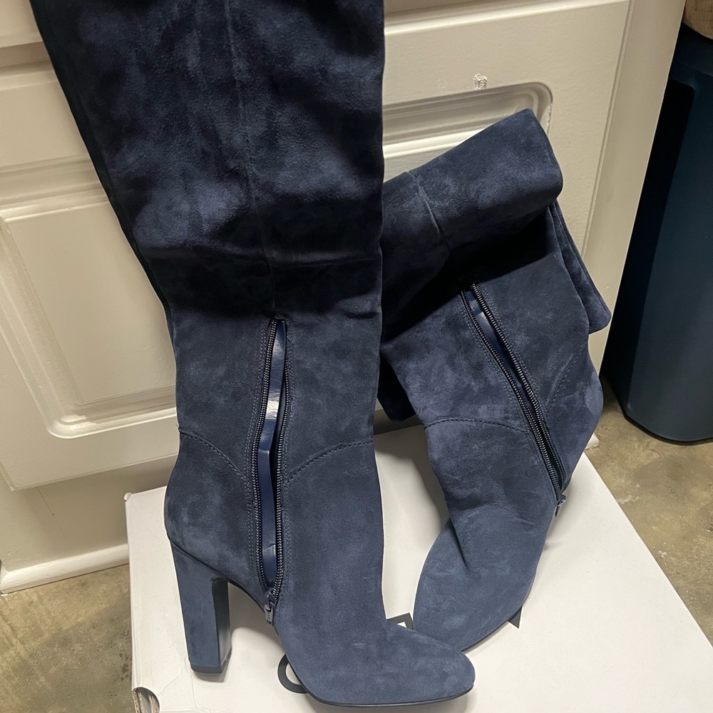 Knee High Aldo boots - Picture 3 of 7